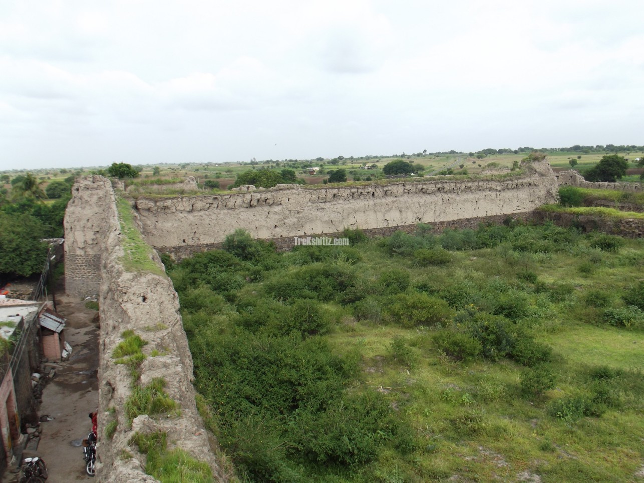 Fortification Dhotri Fort (Gadhi)